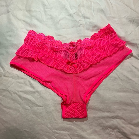Victoria’s Secret Hot Pink Panties 🩲 - Picture 9 of 11